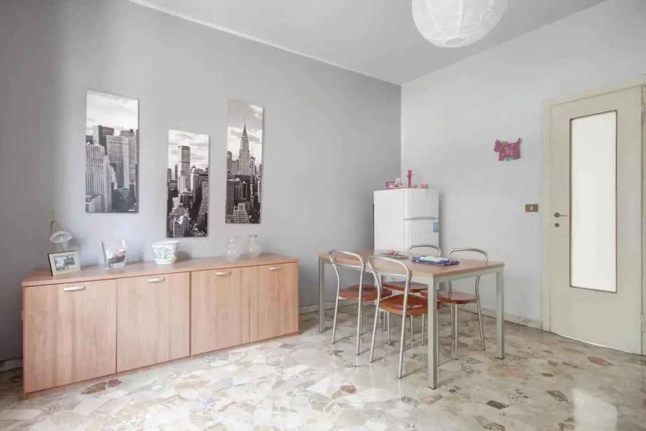 Milanrentals - Lotto Apartment Milan